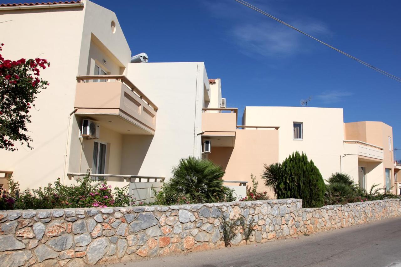 Dimitris Apartments 플라타니아스 외부 사진