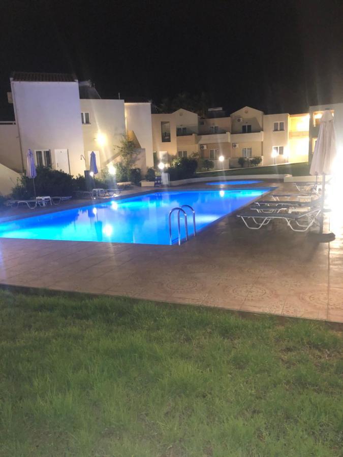Dimitris Apartments 플라타니아스 외부 사진