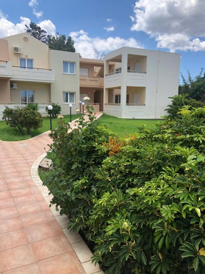 Dimitris Apartments 플라타니아스 외부 사진
