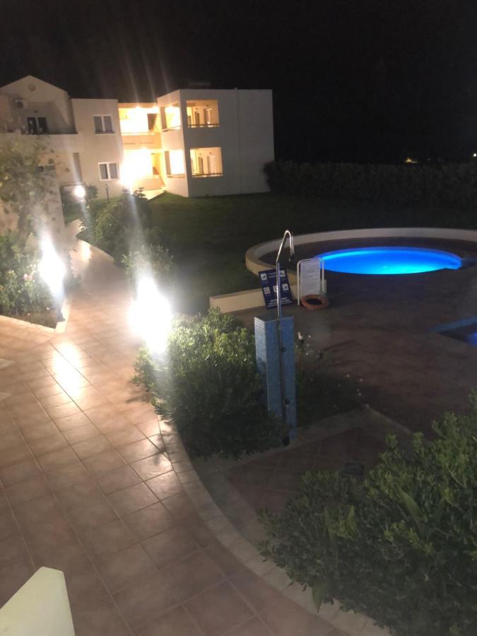 Dimitris Apartments 플라타니아스 외부 사진