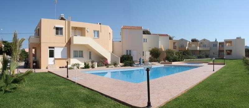 Dimitris Apartments 플라타니아스 외부 사진
